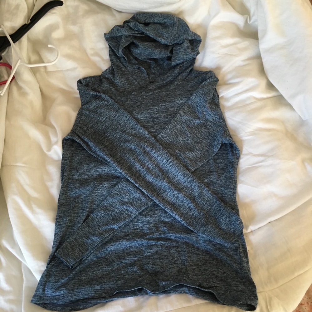 Womens nike dri fit pull over